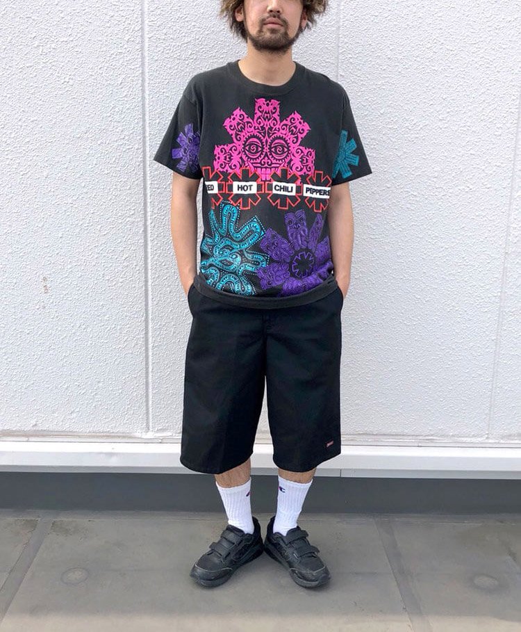 ロックTシャツ完全ガイド!人気アーティストから選ぶおすすめの1枚